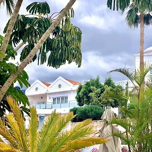 https://cozy-two-bed-apartment.tenerifehoteles.net