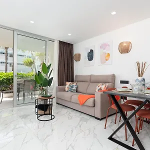 https://beach-exclusive-apartment-with-terrace-direct-entrance.in-canary-islands.com