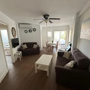https://precioso-apartamento-junto-a-playa-y-con-piscina.es-andalucia.com